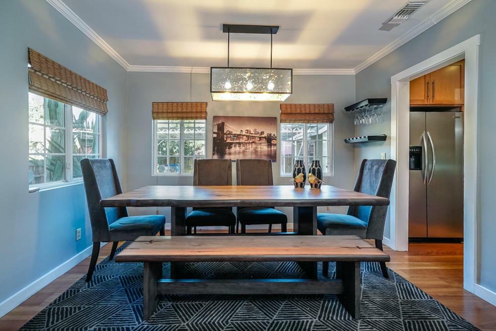 Stylish 2 Bed & 2 Bath At The Heart Of Hollywood With Free Parking - One Car Only Lägenhet Los Angeles Exteriör bild